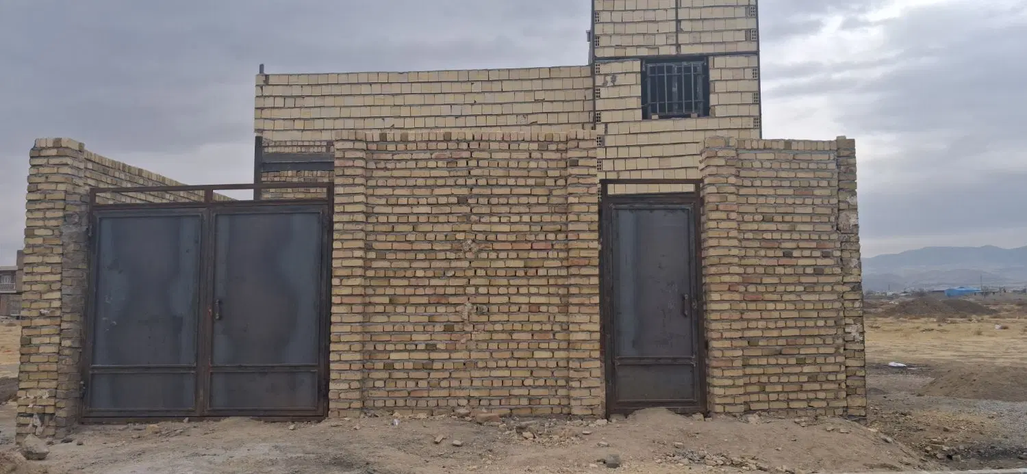 خانه نیمه کاره32هکتاری