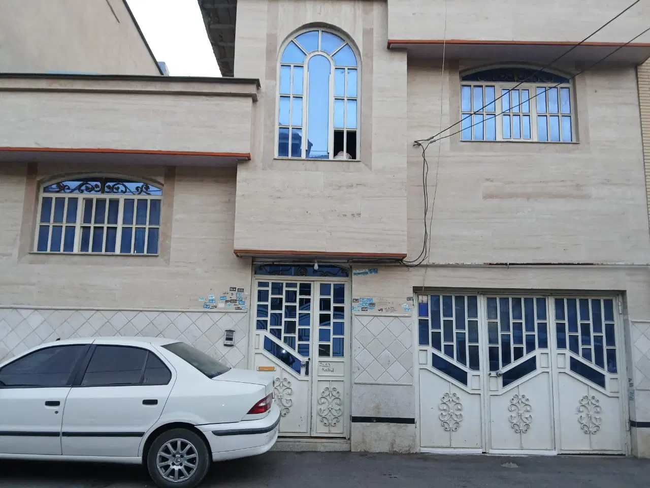 فروش فوری منزل ویلایی سفیر جنوبی  خیابان عشایری