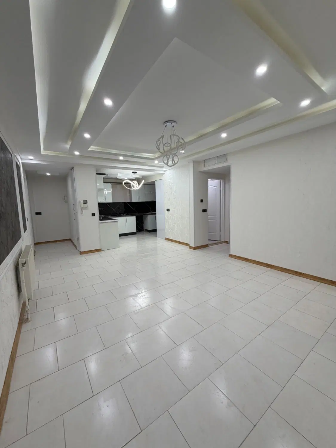 اپارتمان پرند ۹۵ متری لوکس نماسنگ بلوار بعثت