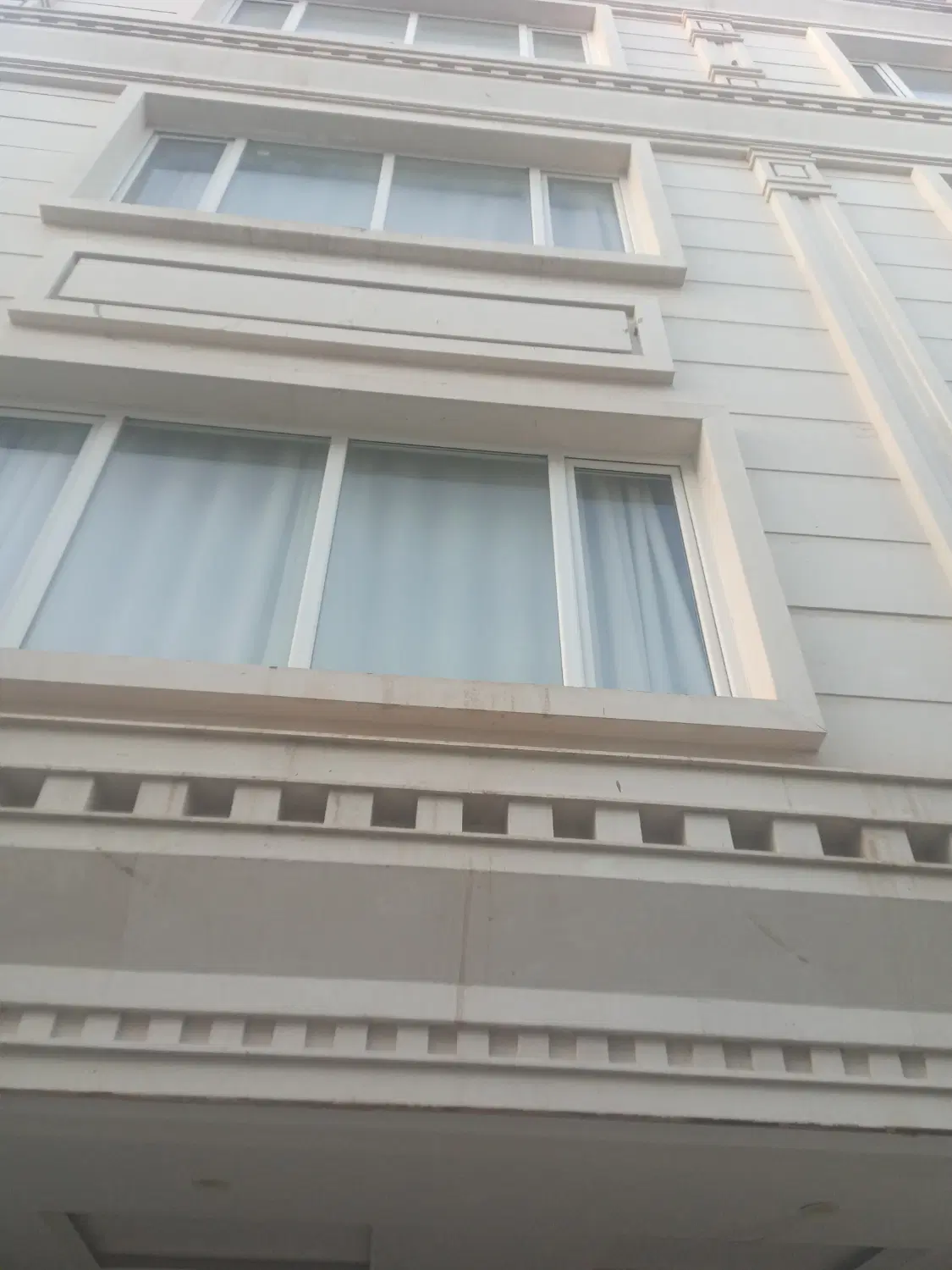 اجاره آپارتمان تک واحدی سه خوابه