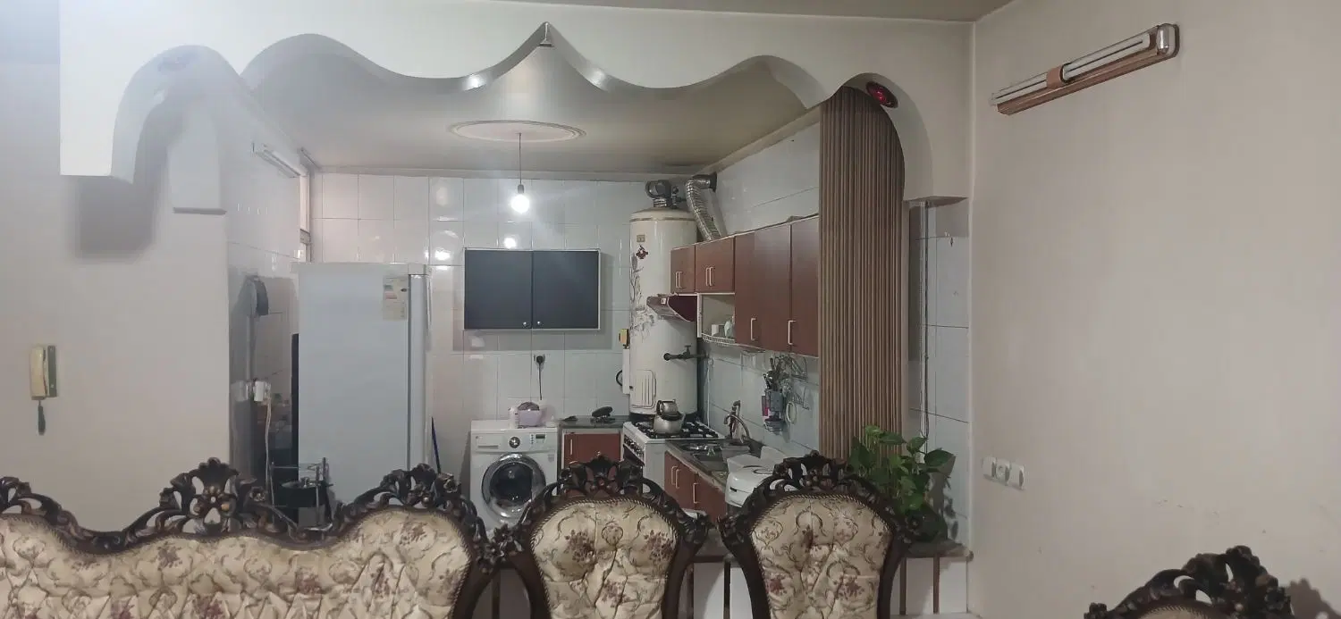 منزل سه خوابه ۱۳۰ متری طبقه ۲