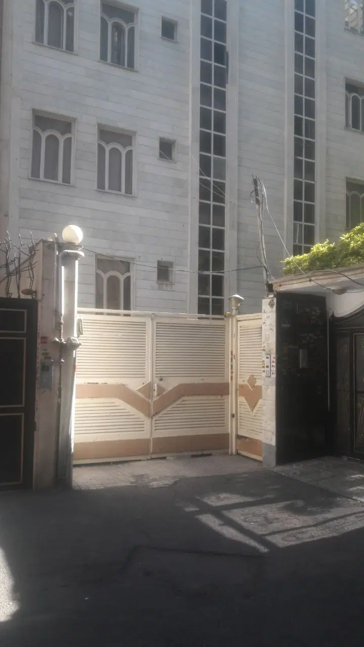 تهرانپارس بلوار پروین ۶۵ متر باپارکینگ