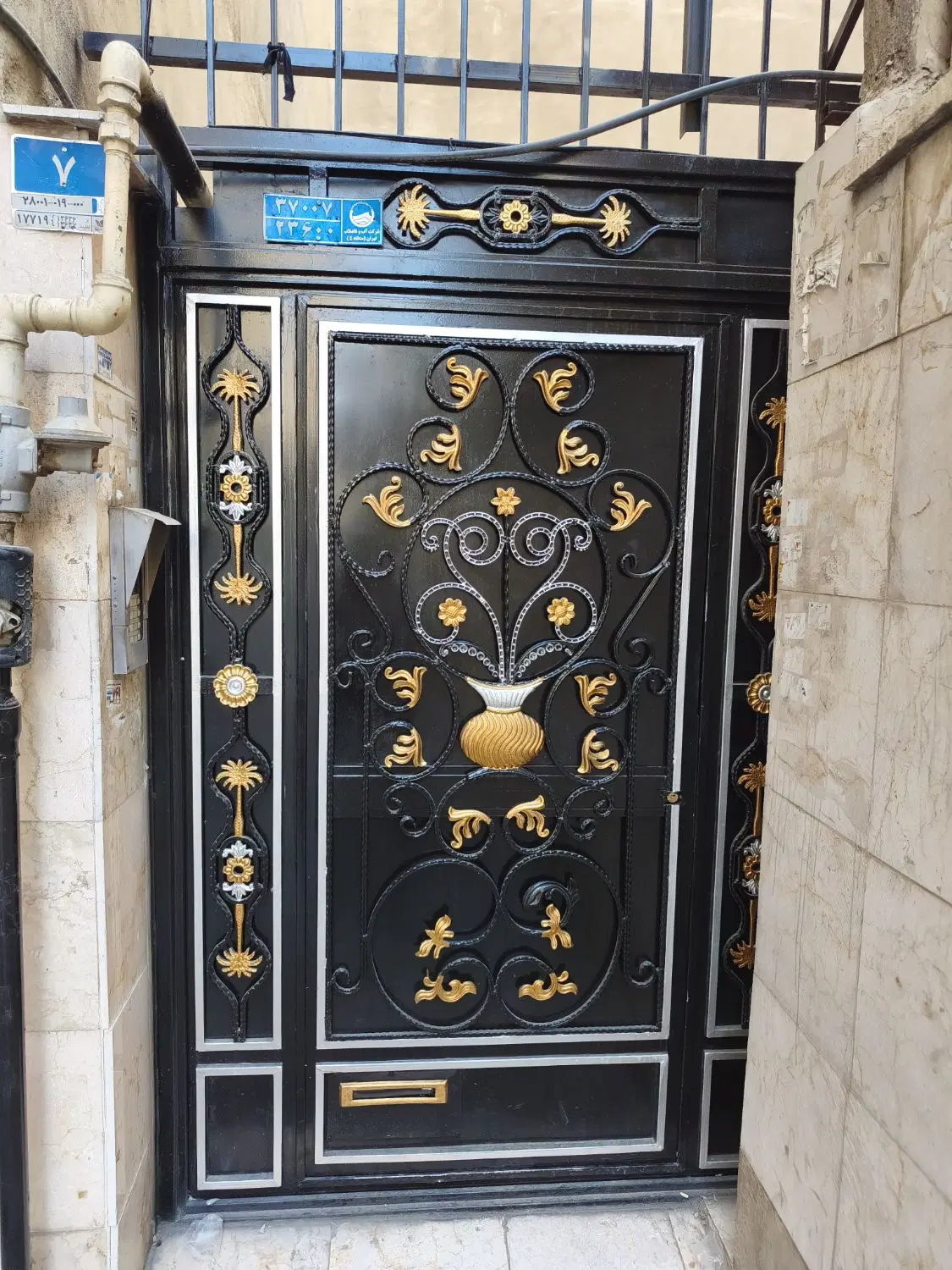 آپارتمان ۴۵متری.خوش نقشه بدون پرتی.