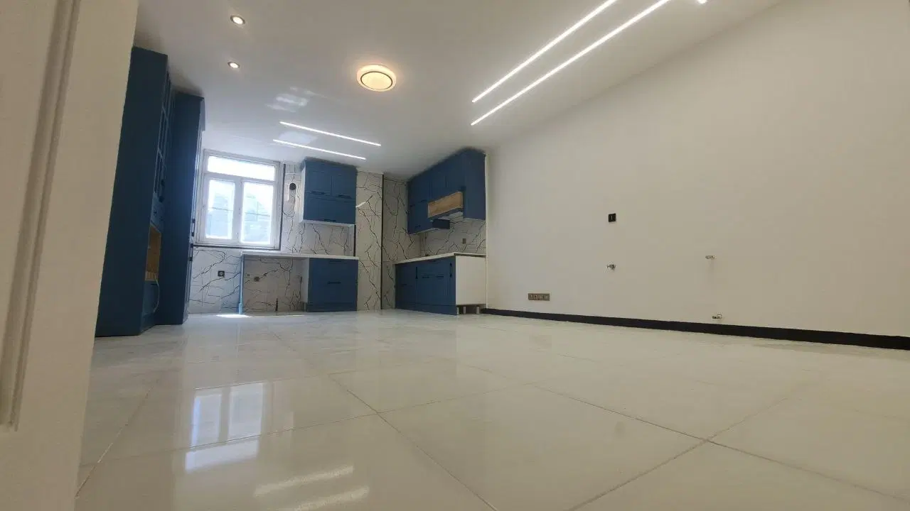 ۶۰ متری _ طبقه اول _ نما تراورتن _ ارغوان ۳