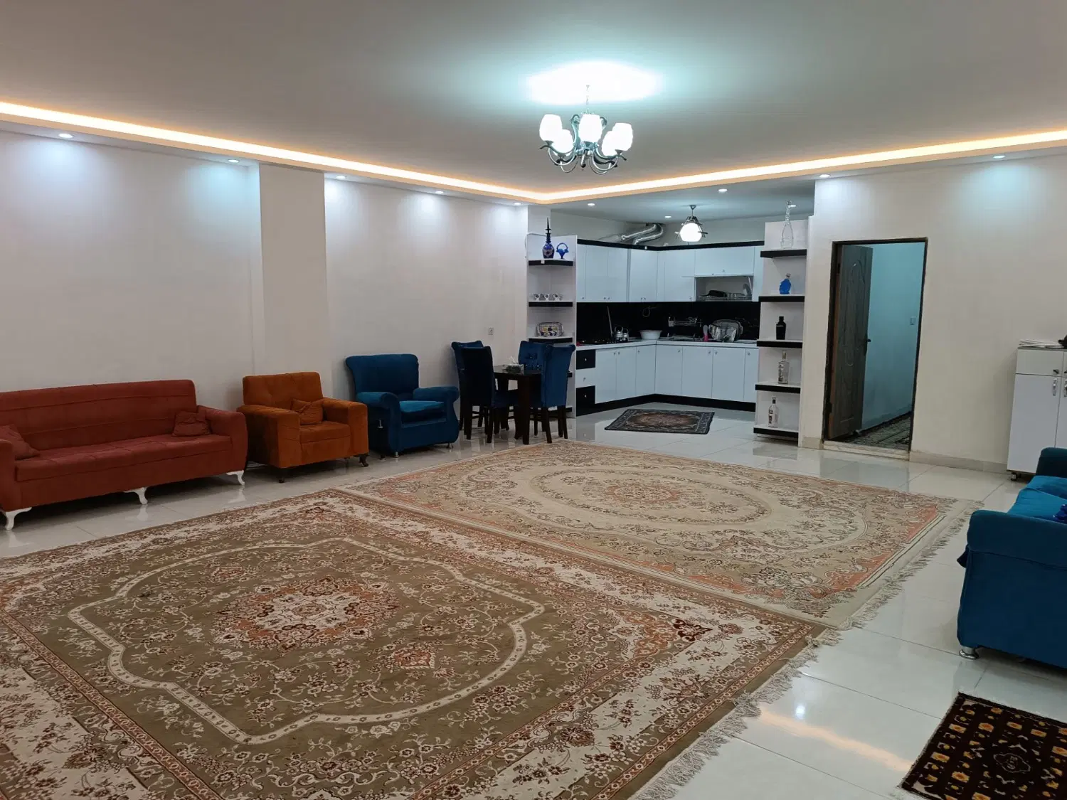 باغ ویلا ۵۰۰ متری استخر داخل