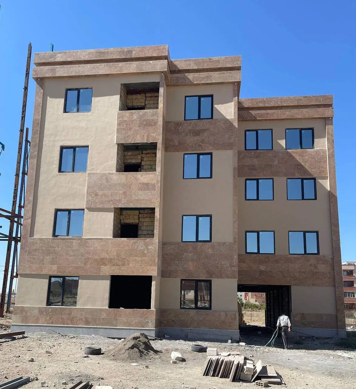 فروش آپارتمان نوساز گلبهار شرایط آسان