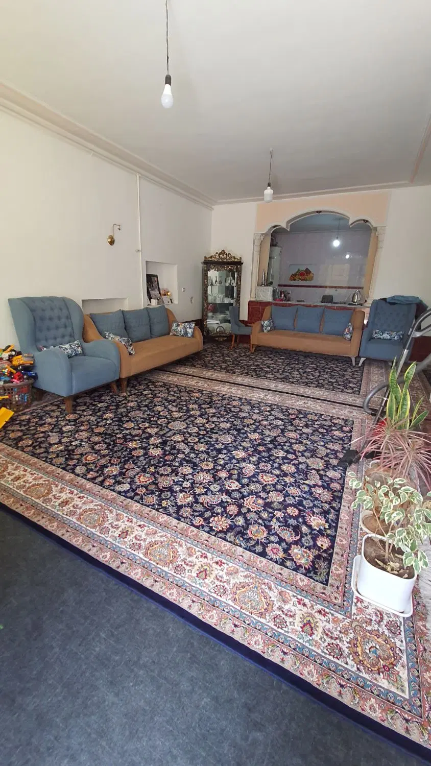 رهن ویلایی ۲۵۰ متری دو خوابه