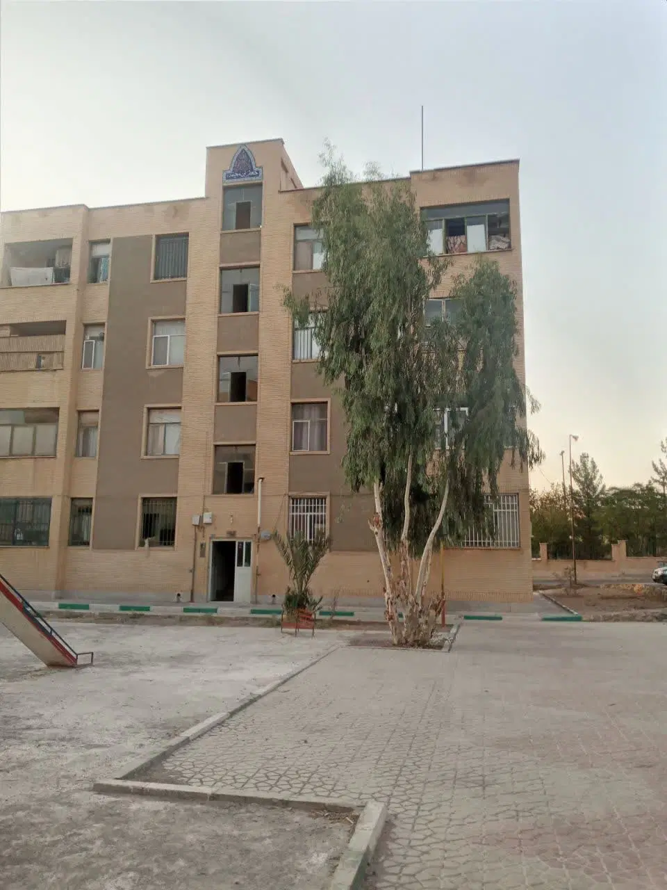تک خواب ، پردیسان