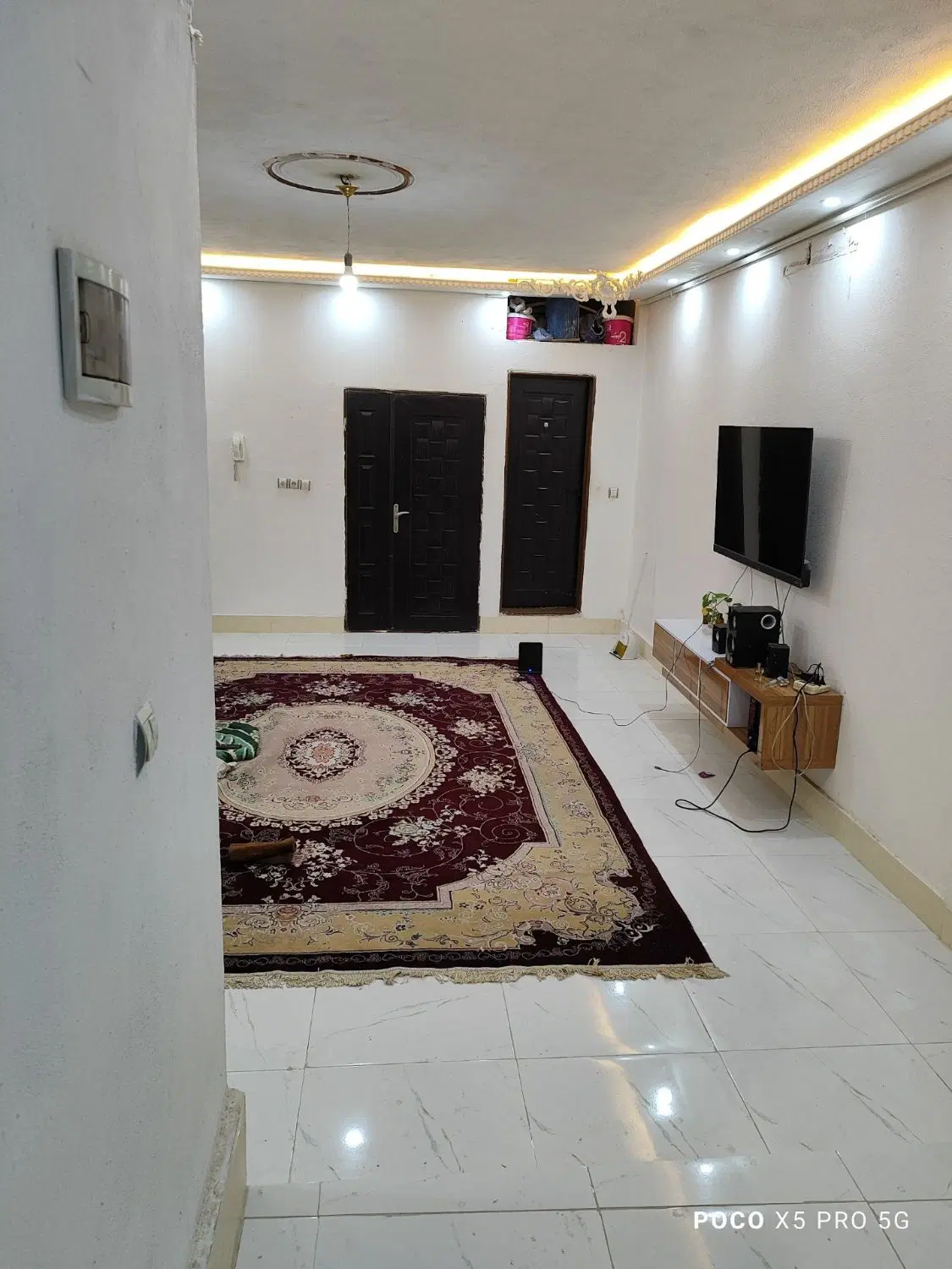خانه ۶۵ متری طبقه دوم رو پیلوت با پارکینگ