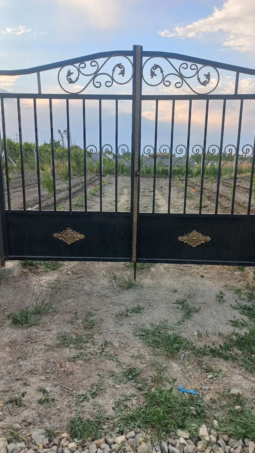 باغچه ۷۰۰ متری در عیسی لو