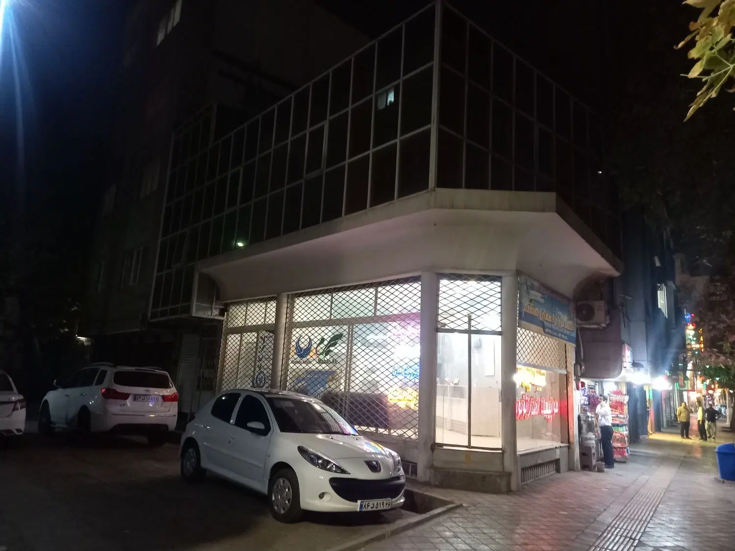 زیرزمین تجاری دائم