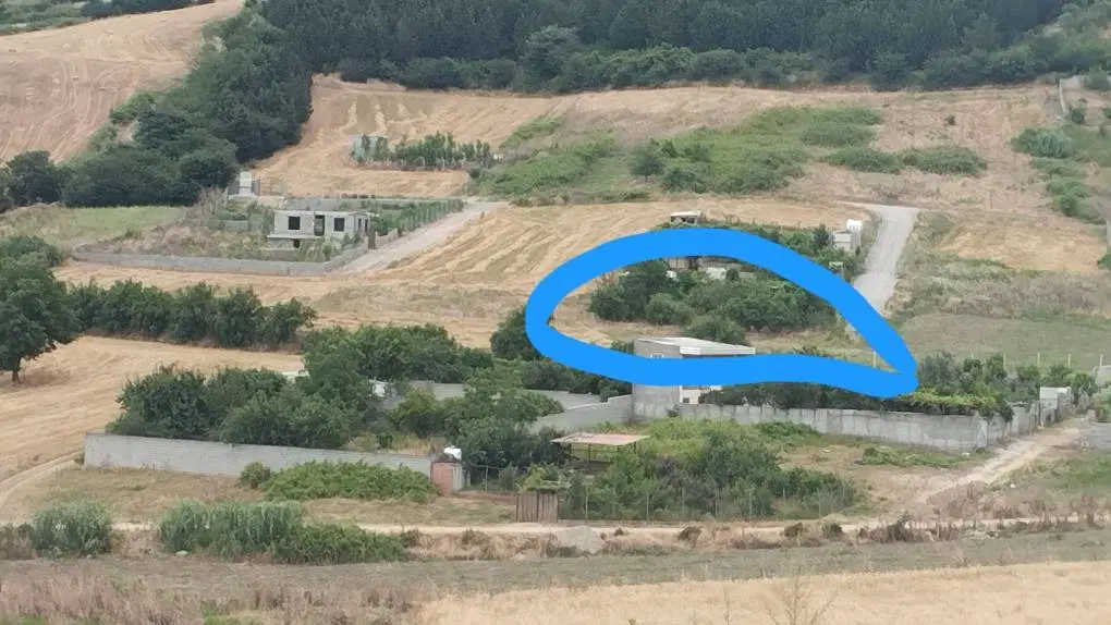 زمین توشن