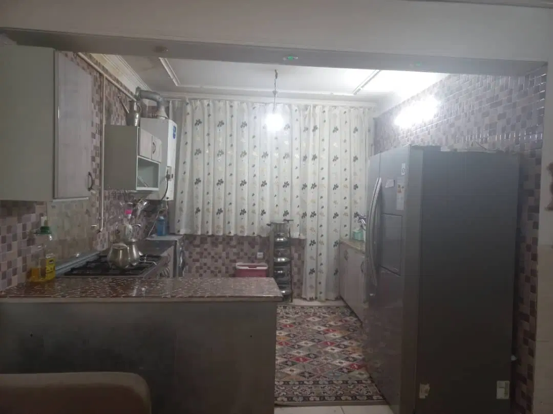 زیرزمین راه جدا دو خوابه برق و گاز جدا