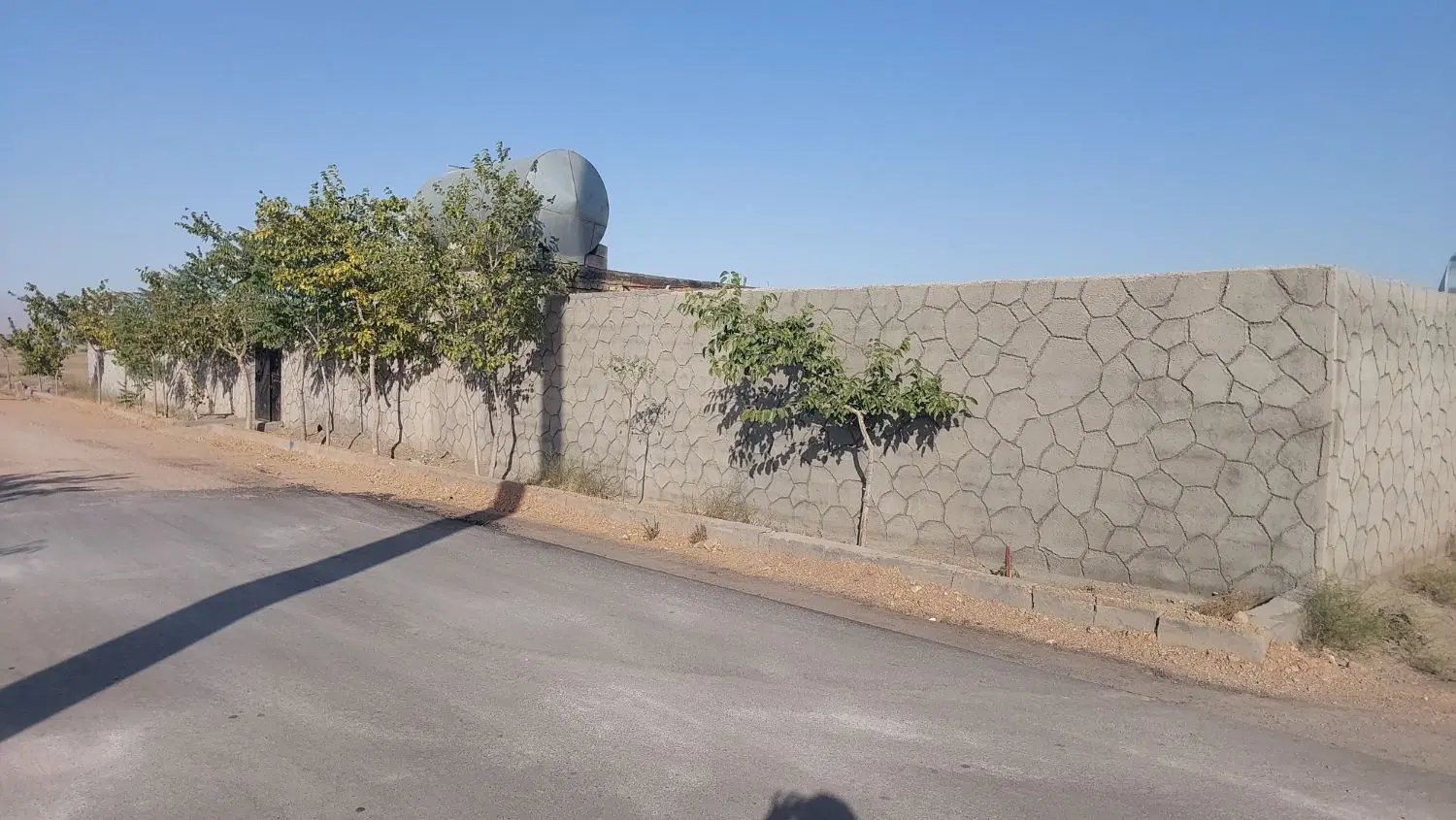 باغ ۸۰۰ متری گوهردشت(ساغروان)
