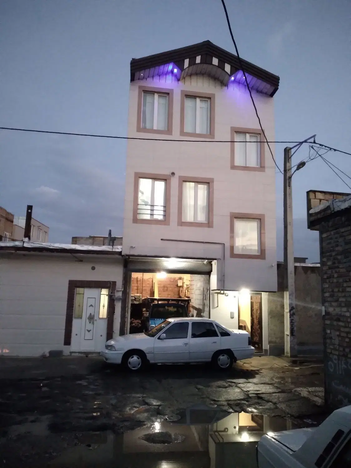 حیاط حاجی پیرلو گلشن هادی قوجالی