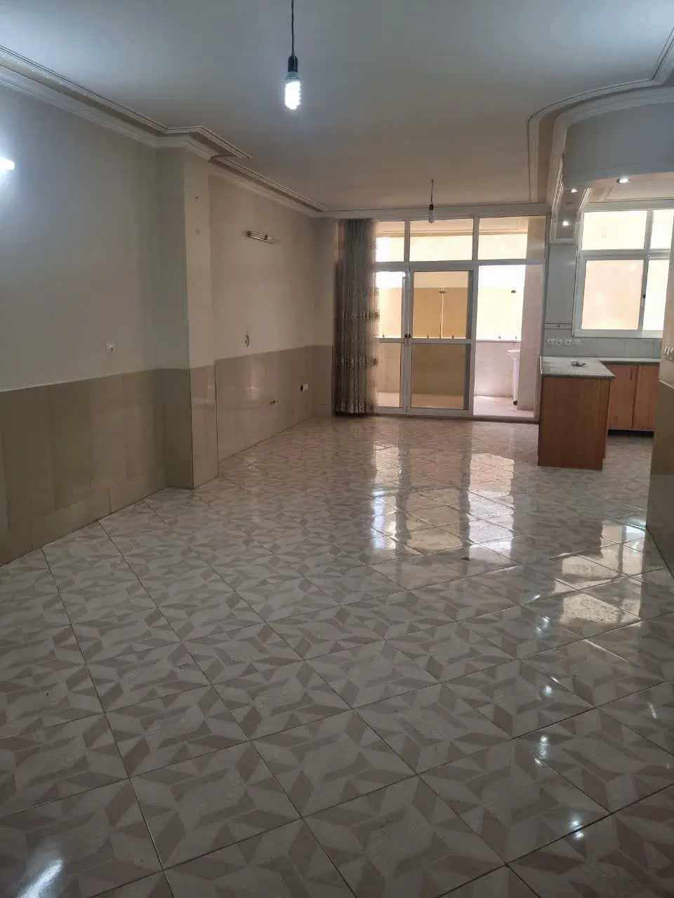 سه طبقه ویلایی