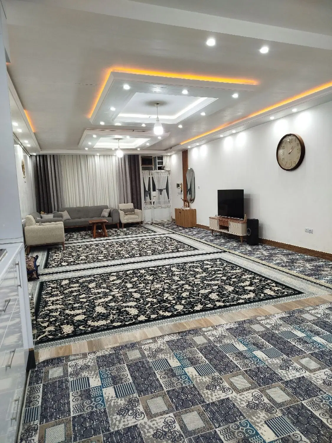 خانه دو طبقه در میدان تیر