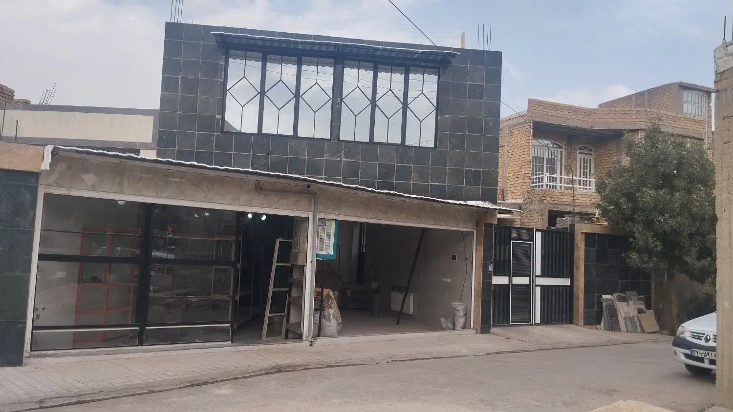 تجاری.مسکونی.بر خیابان اصلی شهریار