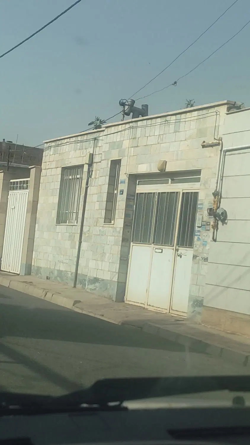 خانه کلنگی حیاط دار