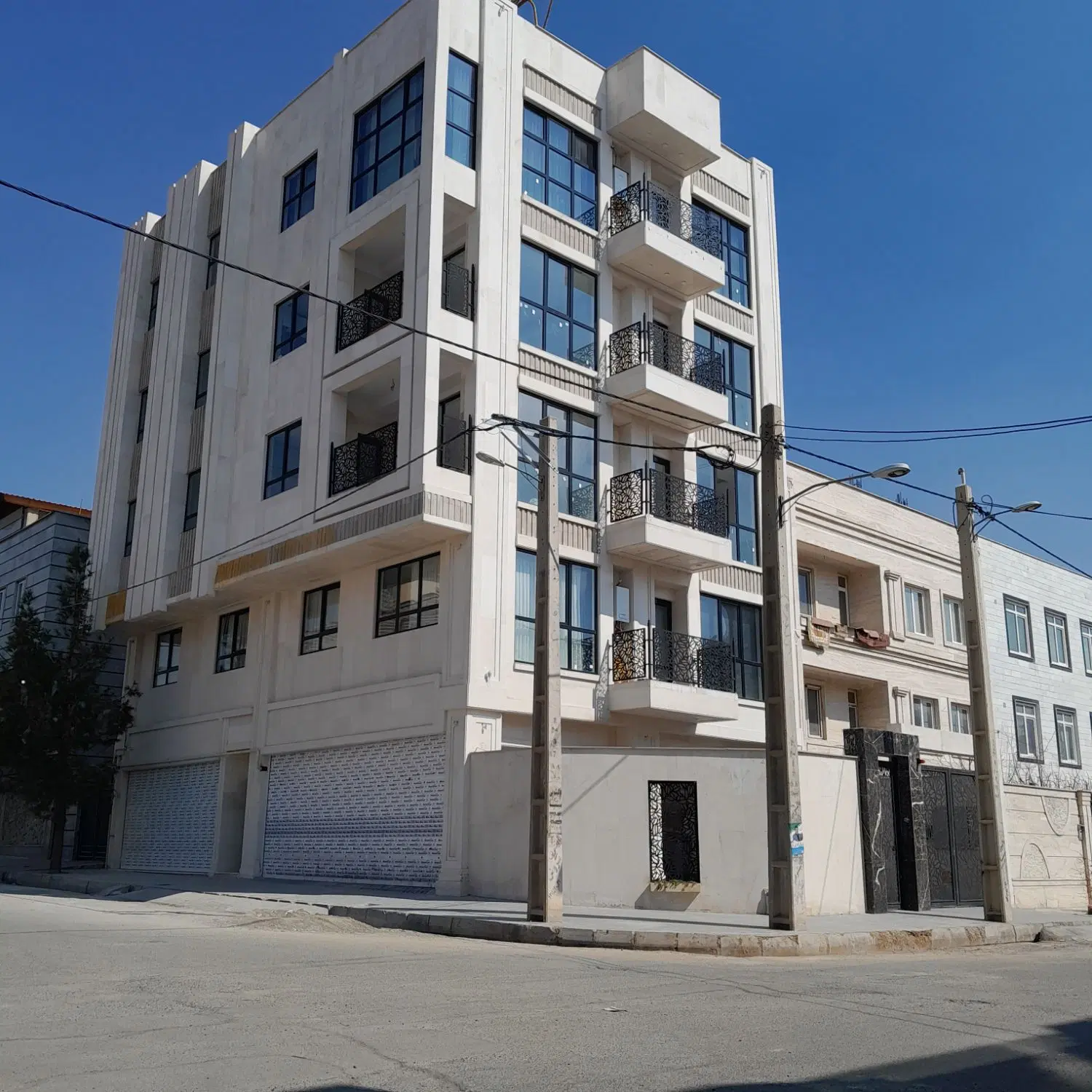 فروش واحد بلوار خبرنگار