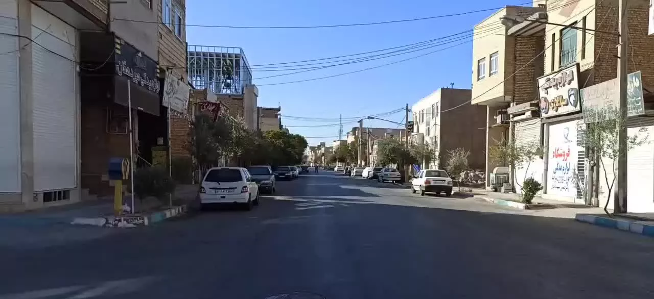 زمین تجاری دو نبش، لب خیابان فروغ