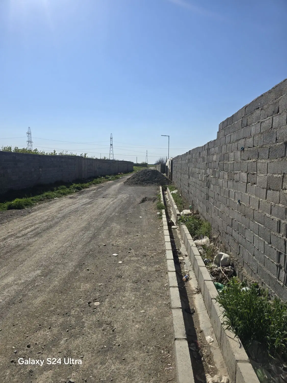 زمین۲۵۰متری منجیل آباد