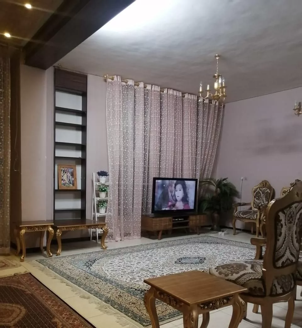 مبله منزل گویم روزانه مبله صدرا  مبله