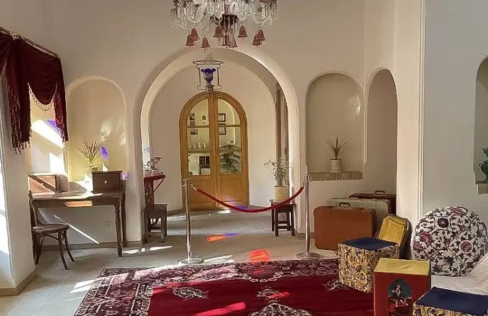 واحد فروشی در ۱۸ متری پردیس