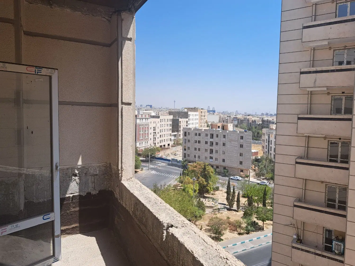 پروژه حکیم طبقات بالایی _ ۸۵متری خوش نقشه