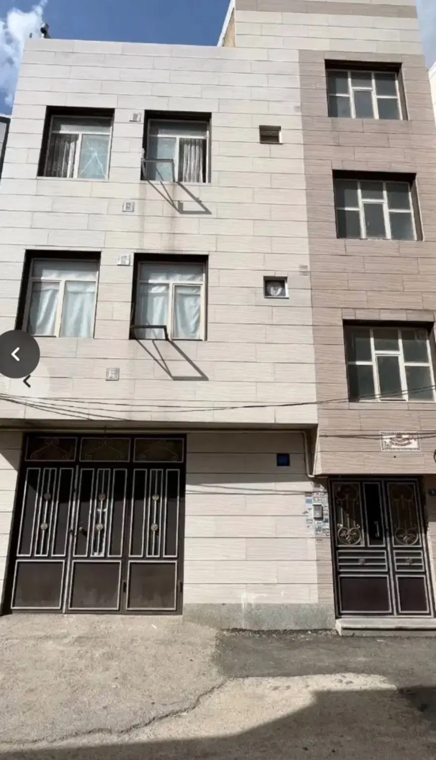 خانه 60متری منوچهری