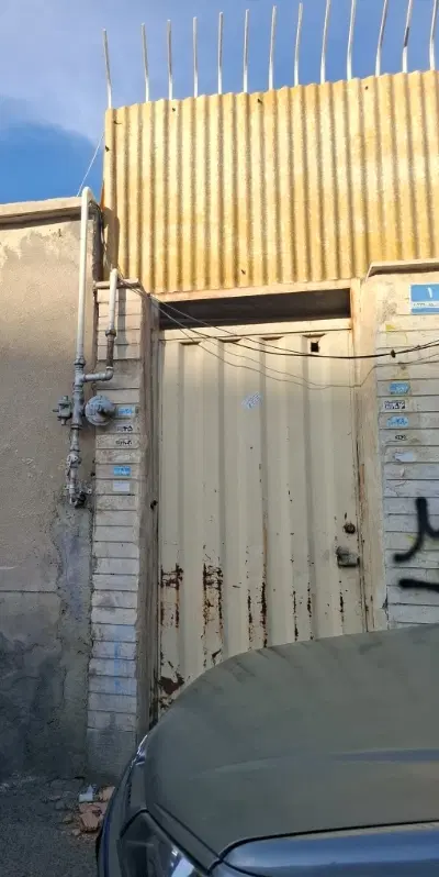 اجاره انباری ۴۰ متری مستقل در شهر زیبا