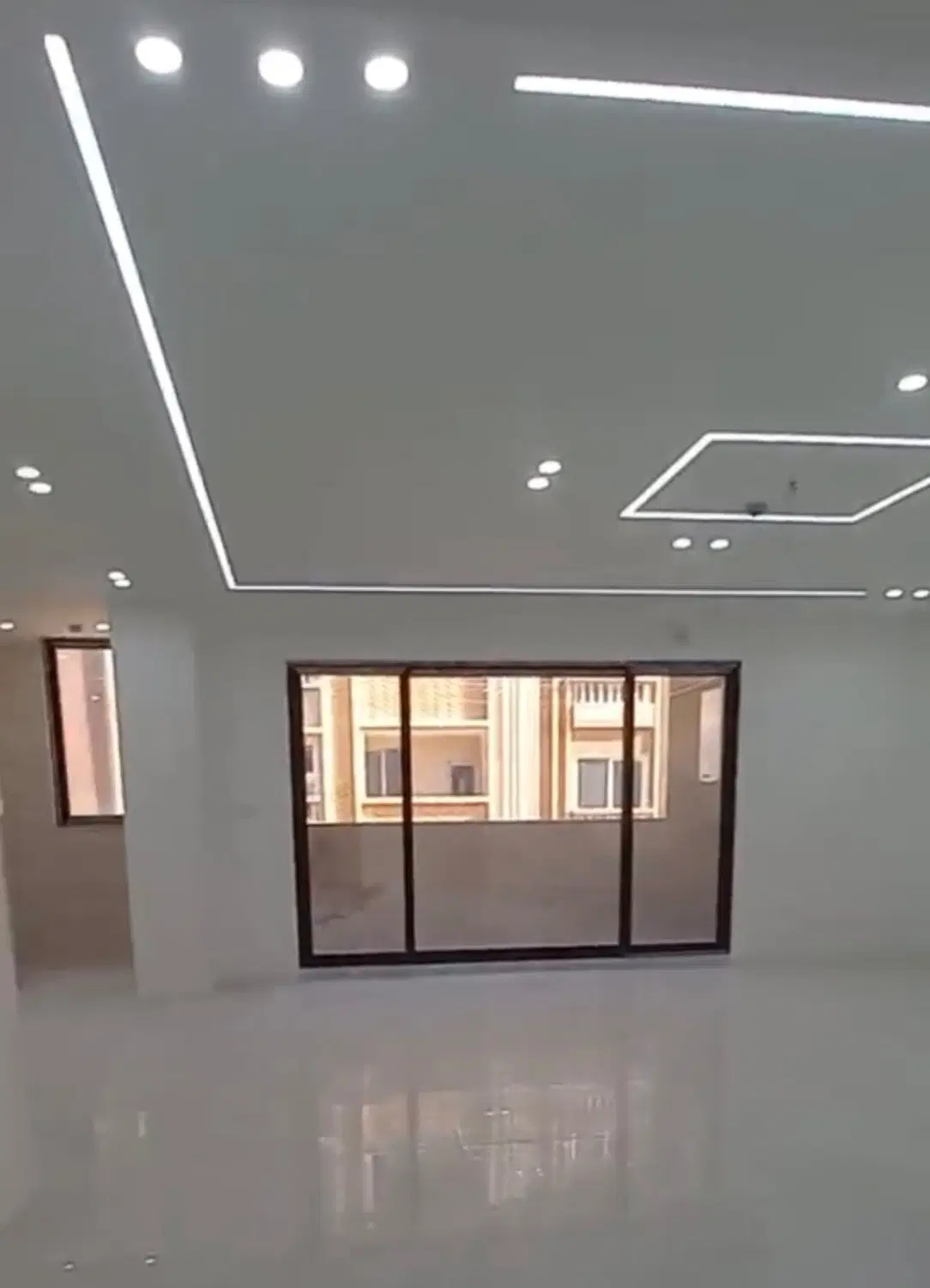 فروش واحد ۱۲۴ متری عرصه و اعیان