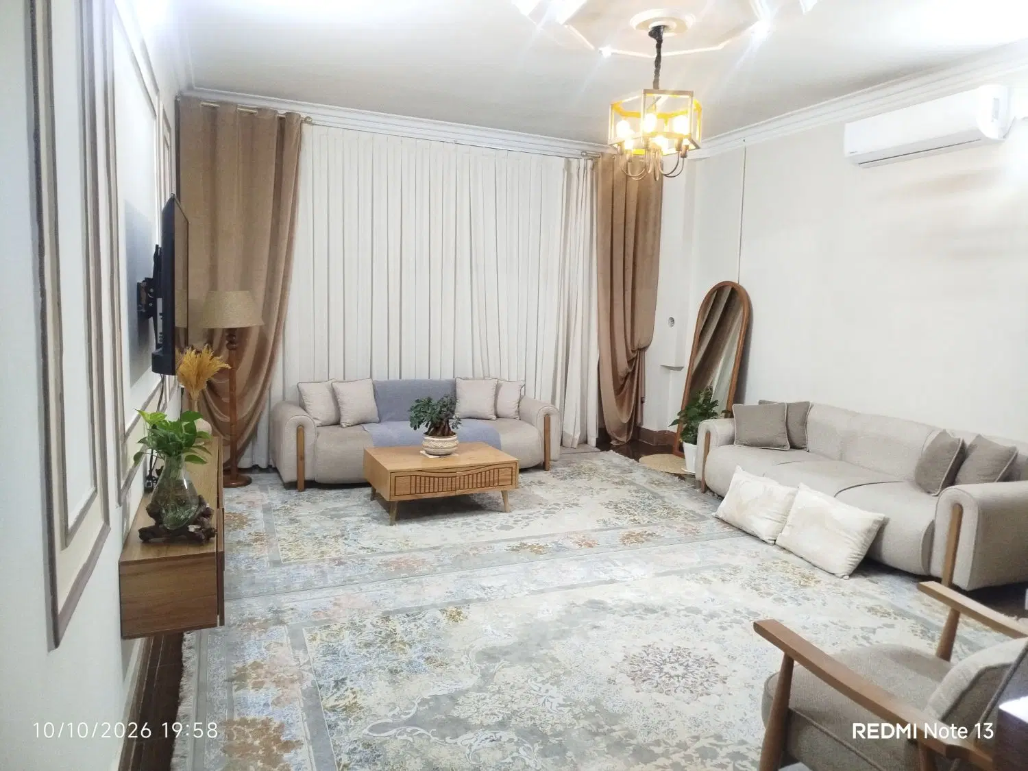اپارتمان ۹۰متری حاشیه حسین زاده