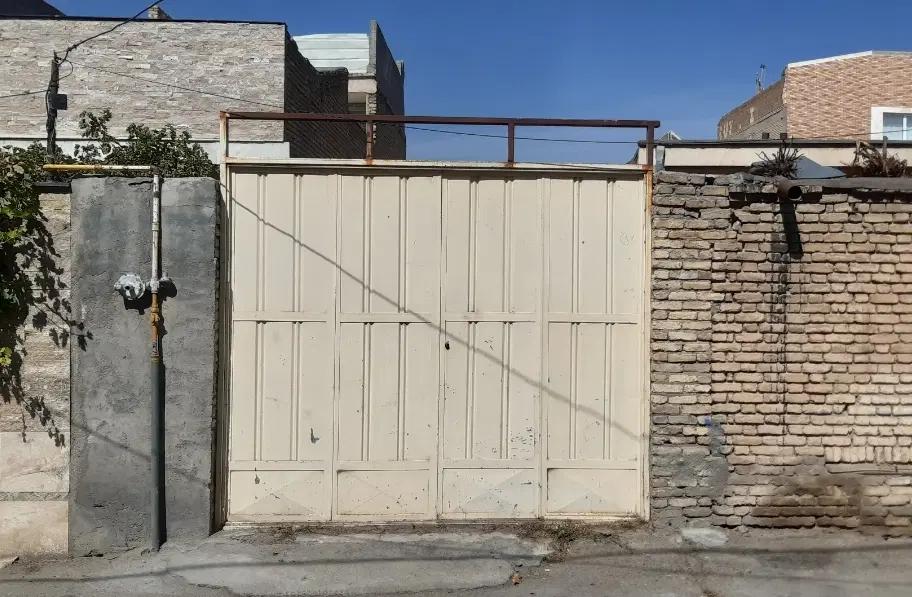 زمین امیرکبیر