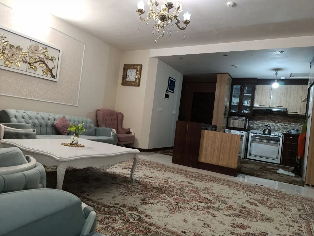 واحد 85متری تمیز فول امکانات خوش نقشه حسابی جنوبی