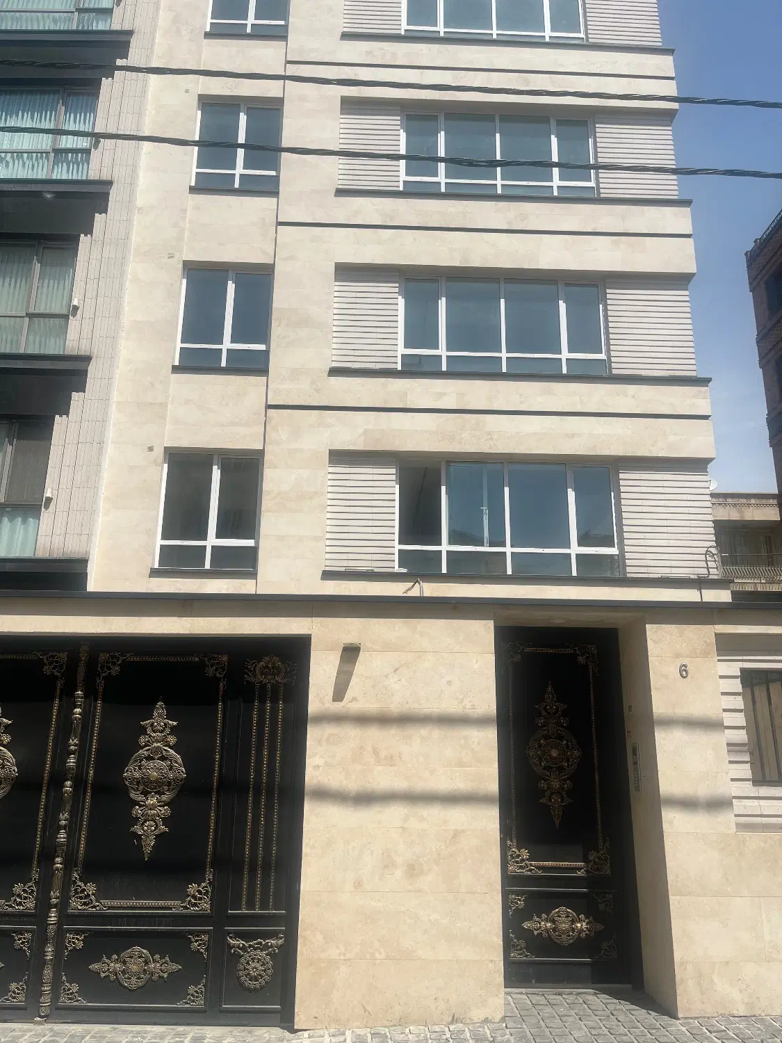 فروش آپارتمان پیروزی