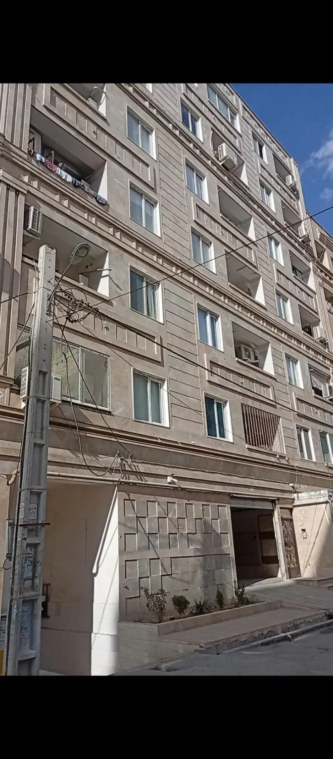 آپارتمان 98 متری دو خوابه