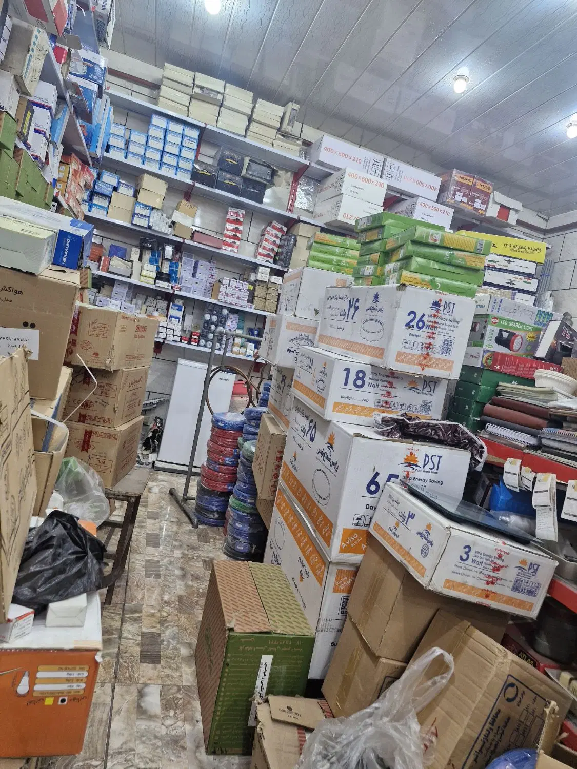 یک باب ساختمان تجاری ،مسکونی به متراژ ۲۲۴ متر