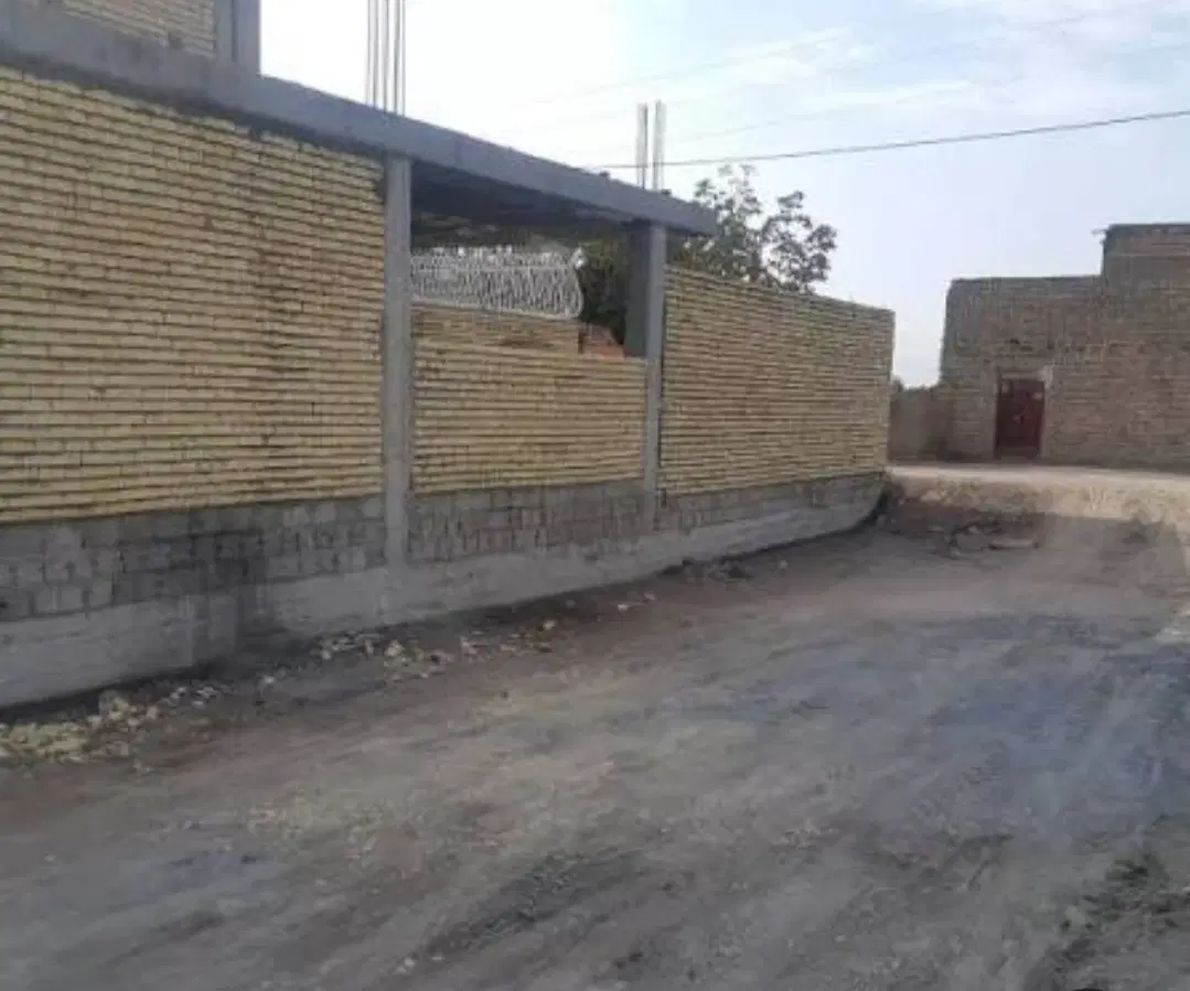 زمین فروشی