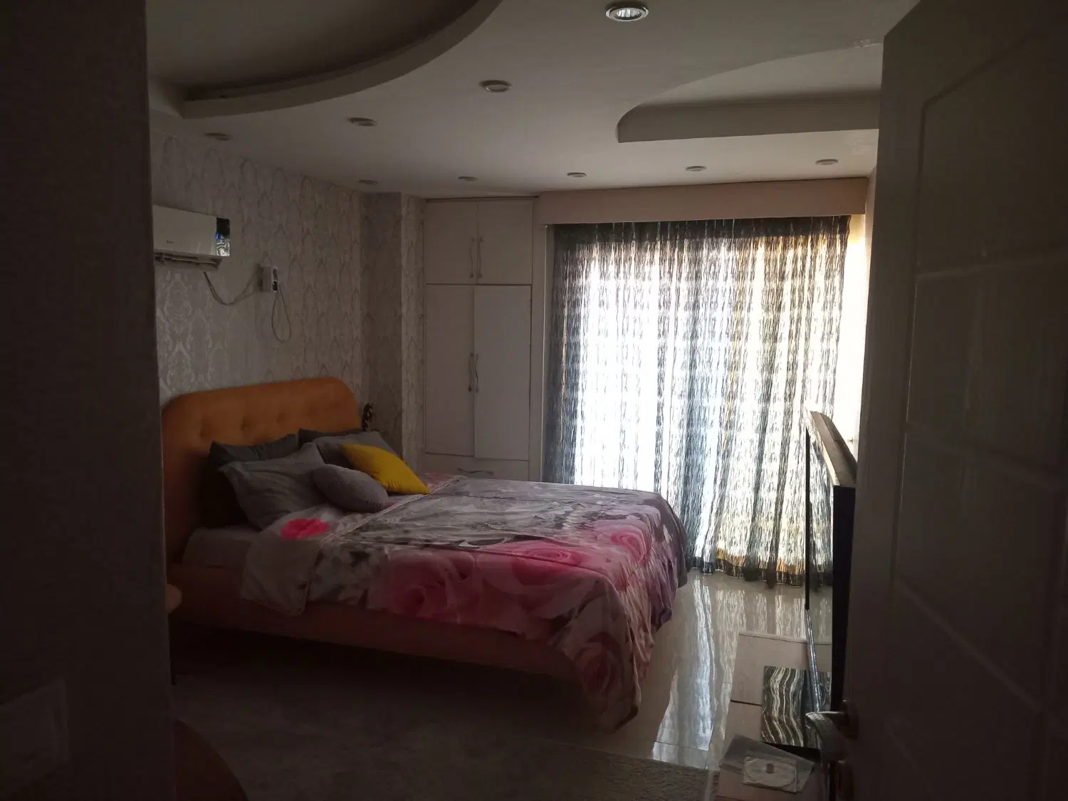 دوخوابه ۱۰۰متری کوی نیایش