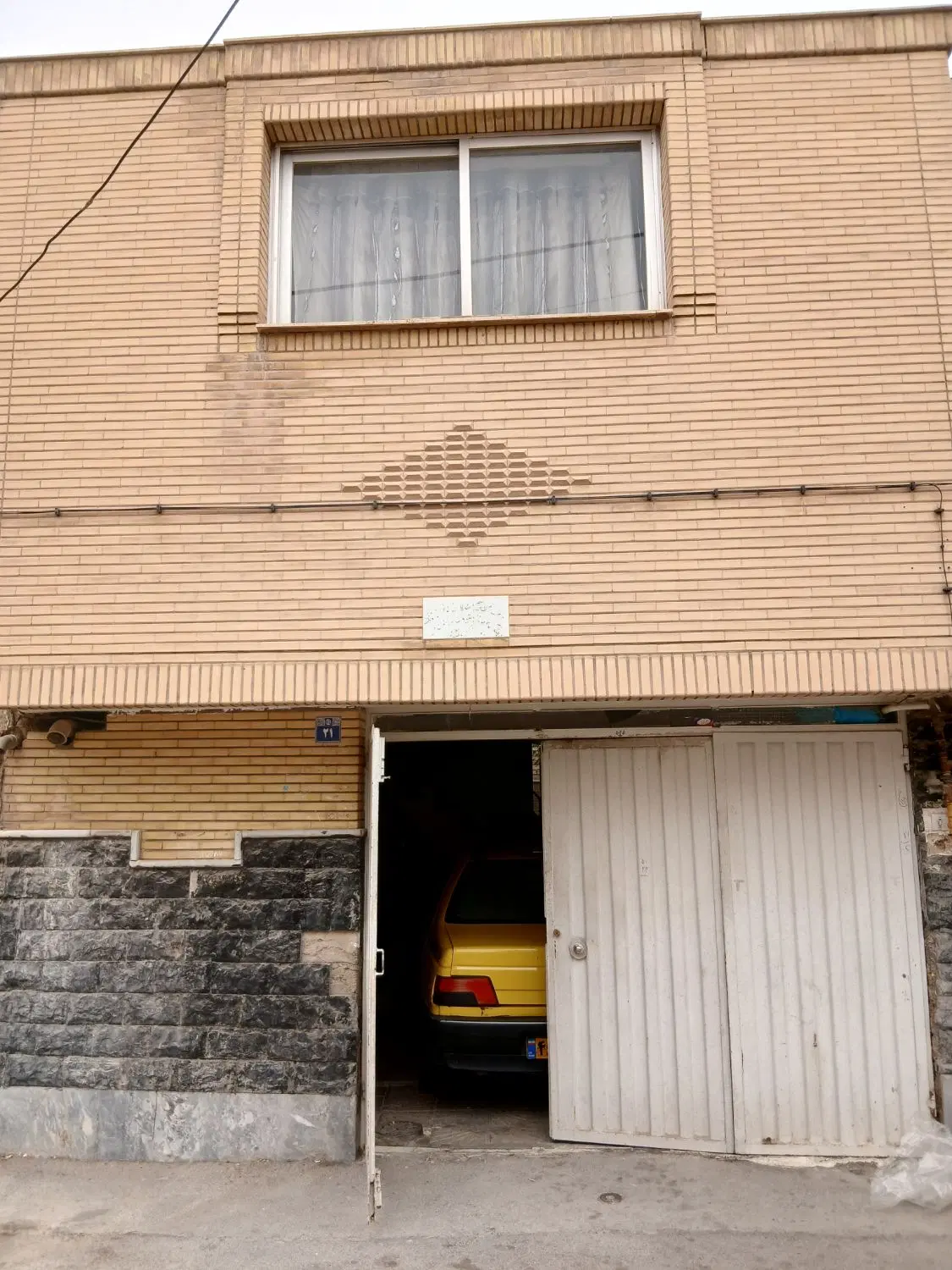 خانه ویلایی در بست