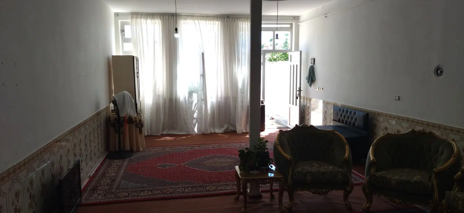 منزل مسکونی در خیابان مطهری کوچه ۳۳
