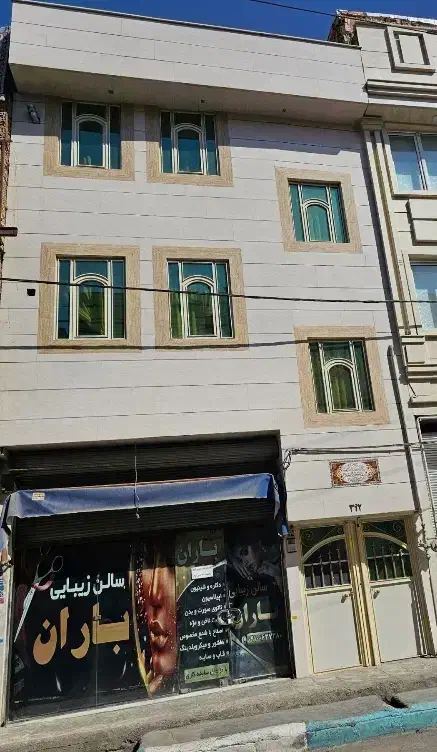 فروش خانه۳طبقه یکجا همراه مغازه