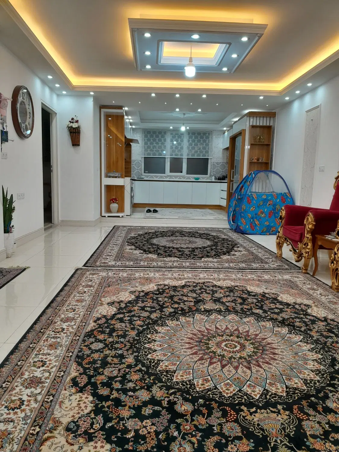 واحد ۱۳۰متری فول تجهیز