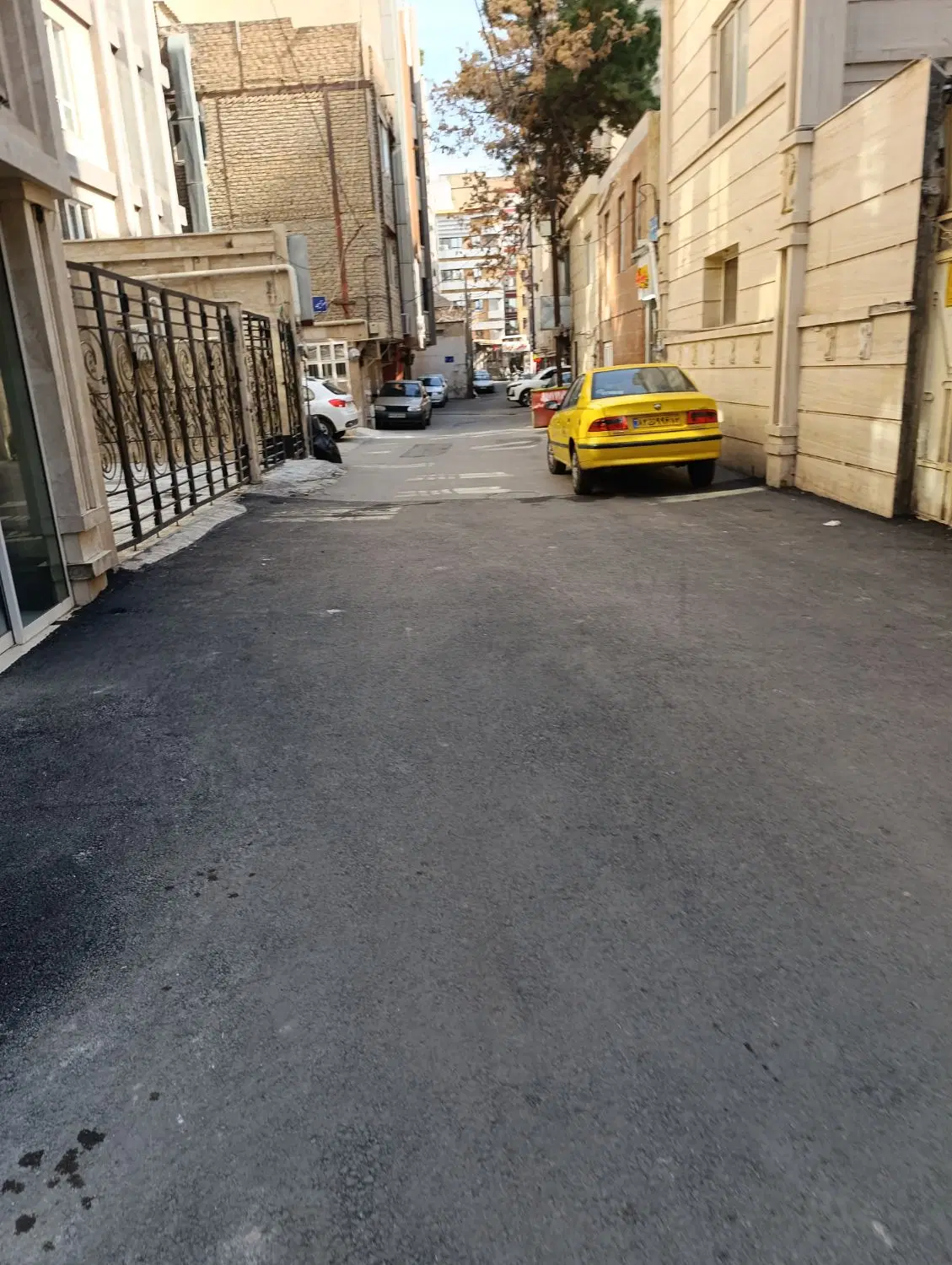 منزل نقلی با مغازه