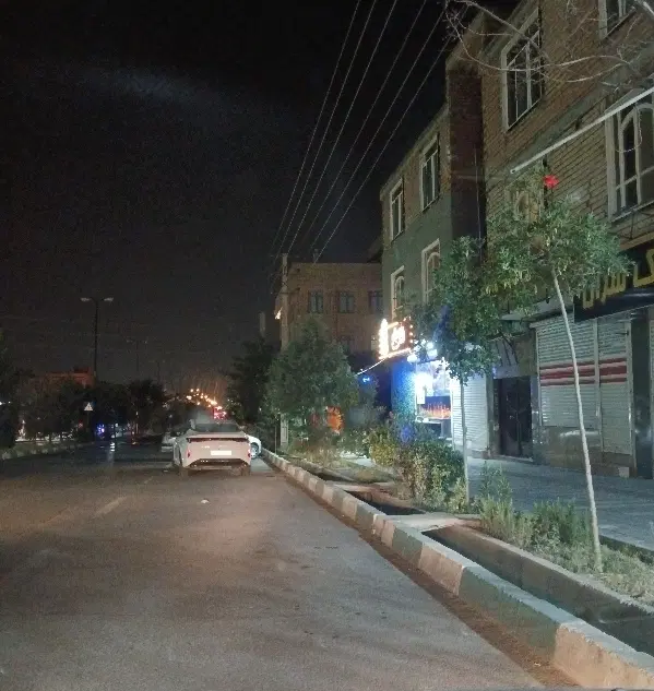 ۶۰ متر تجاری نانوایی بربری صادقیه