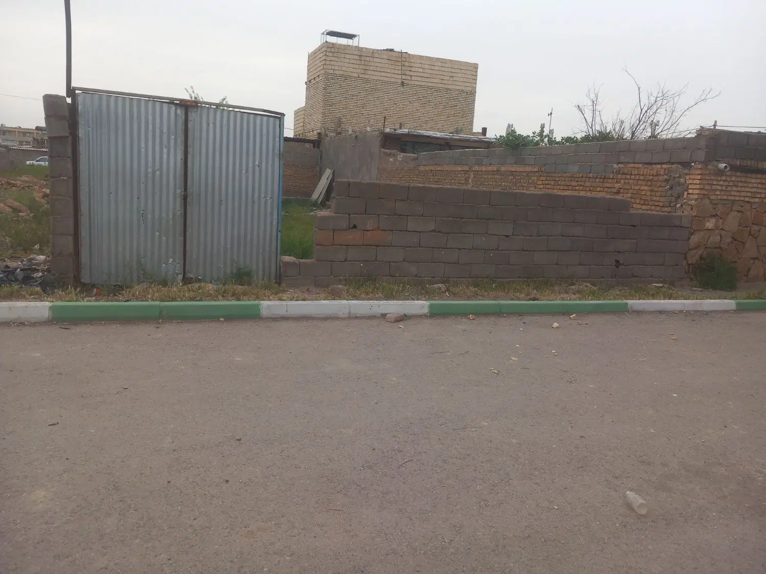 زمین سند دار واقع در باغچه مُلک آباد ۱۱۰ متر