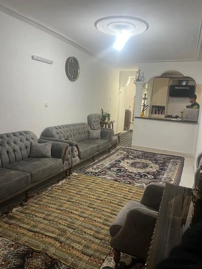 اپارتمان ۸ ابادکرج ۷۰متری دوخوابه