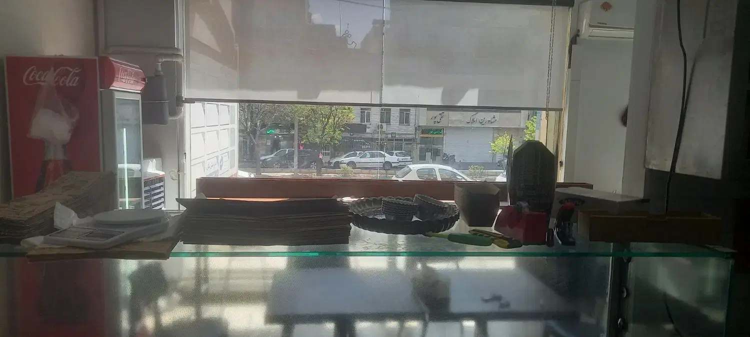 ۵۰ متر لاله شرقی