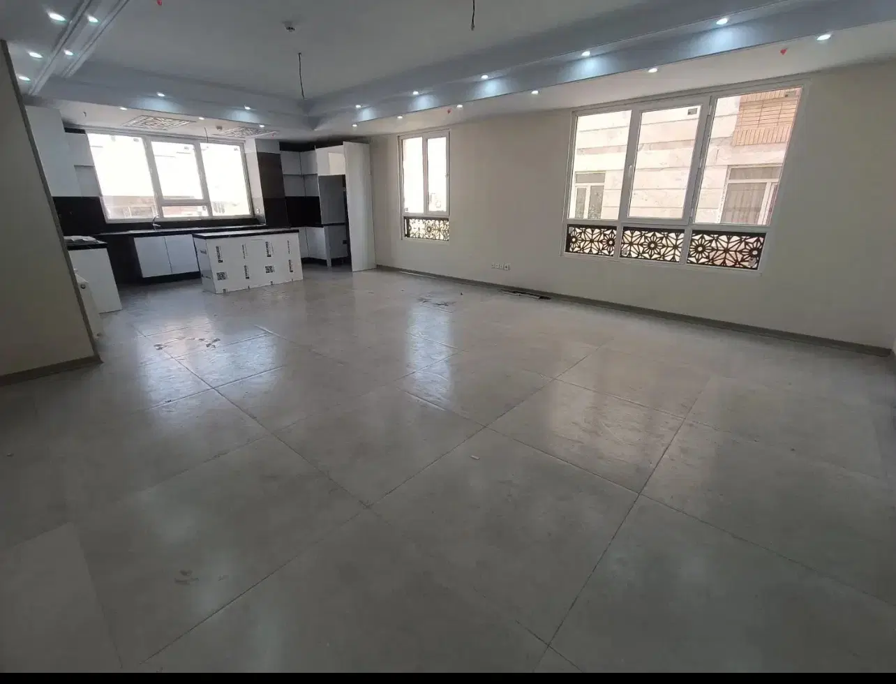 ۱۱۵متر_نوساز_تکواحدی_فول امکانات_غرق نورتاپ لوکیشن
